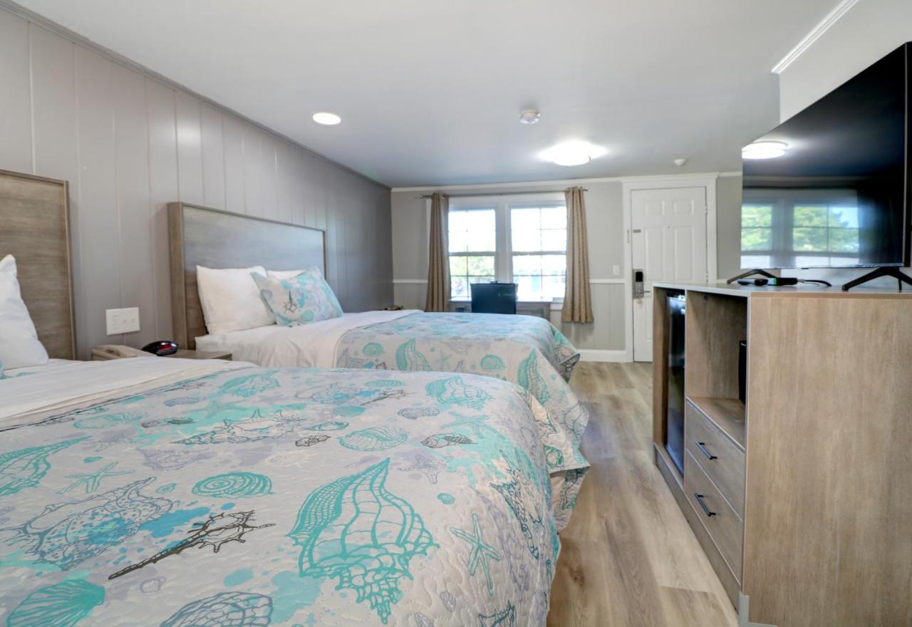 Windrift Motel Уест Ярмут Екстериор снимка