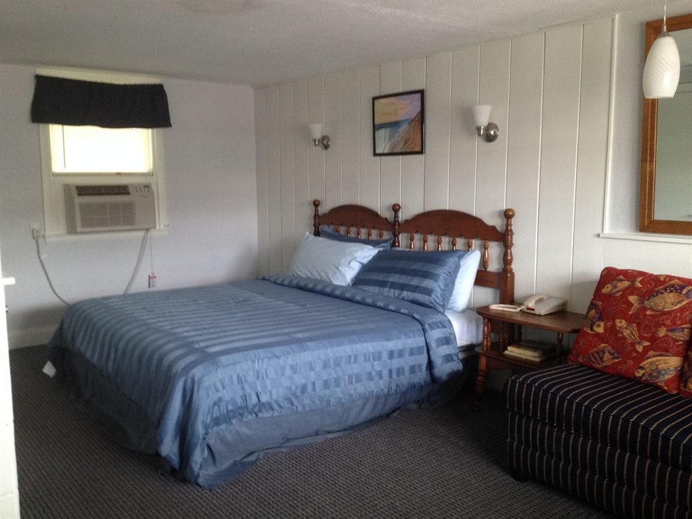 Windrift Motel Уест Ярмут Екстериор снимка